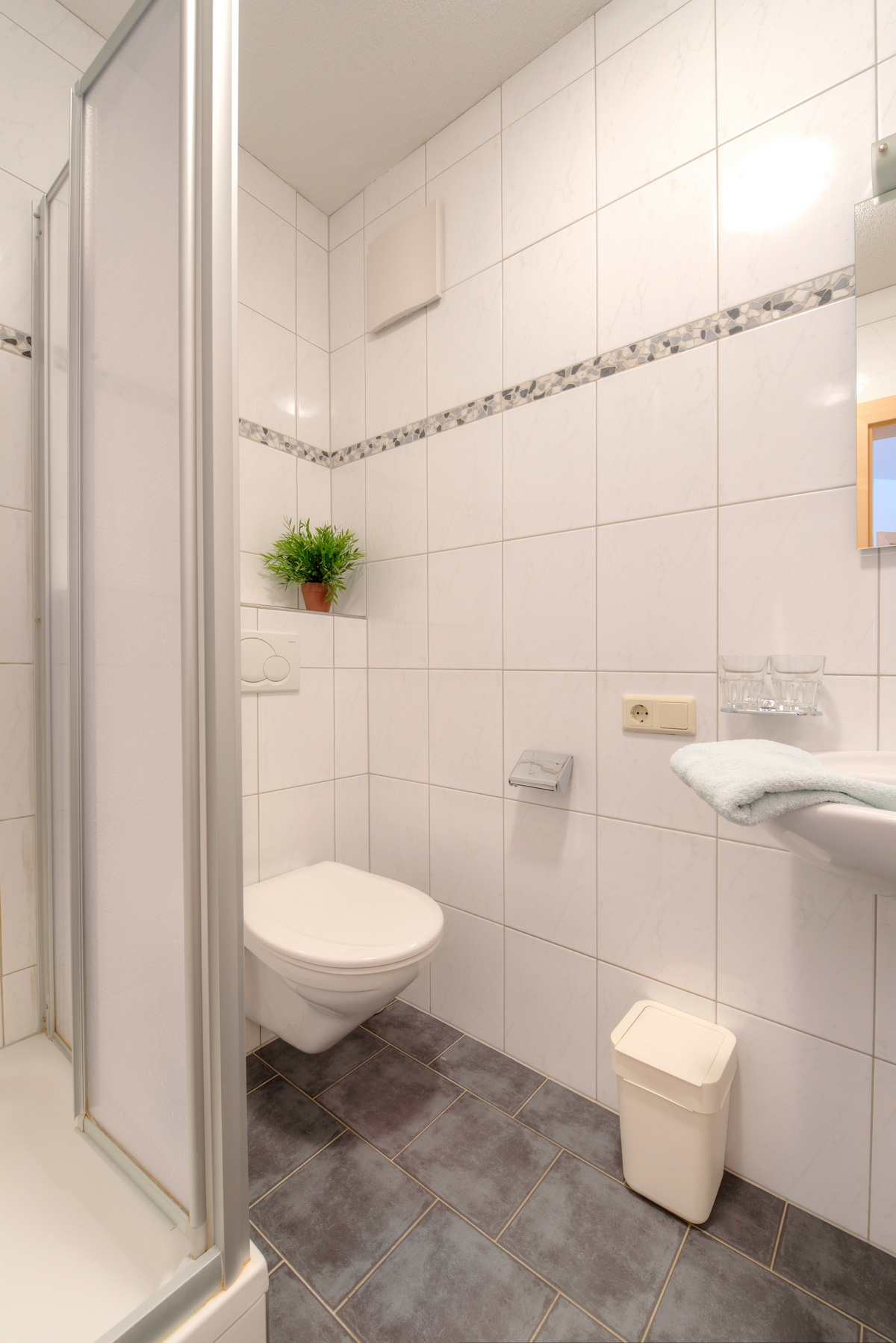 Bad im Appartement 1